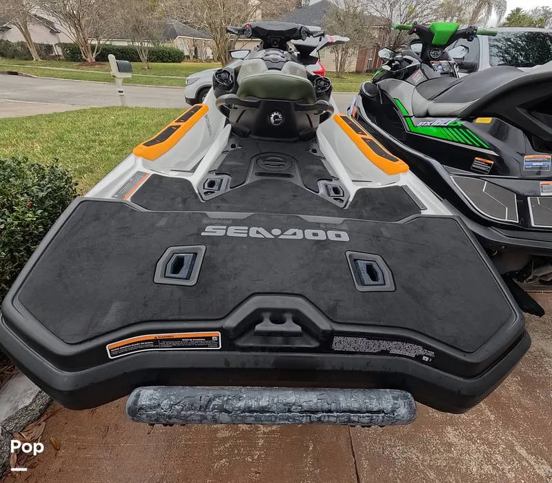 Slide: The Image of Sea-Doo FishPro / Kawasaki STX 160 LX 2020 - 16255164