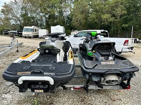 Slide: The Image of Sea-Doo FishPro / Kawasaki STX 160 ST 2020 - 16202339