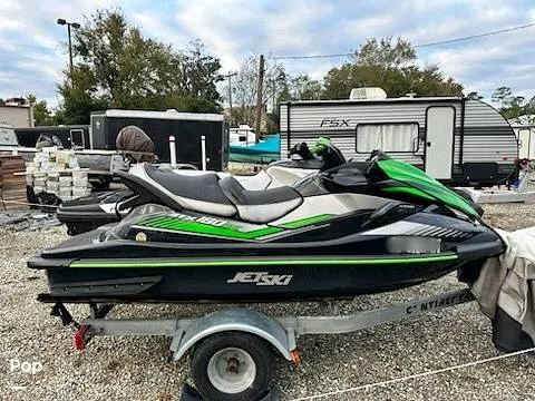 Slide: The Image of Sea-Doo FishPro / Kawasaki STX 160 ST 2020 - 16202341