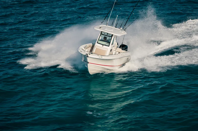 Slide: The Image of Boston Whaler 250 Outrage 2026 - 46