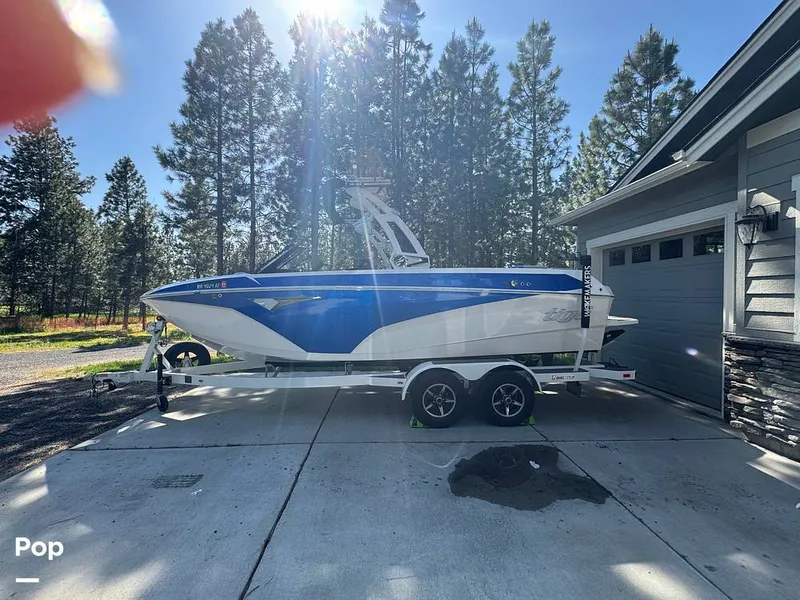 Slide: The Image of Tige z1 2022 - 16206164