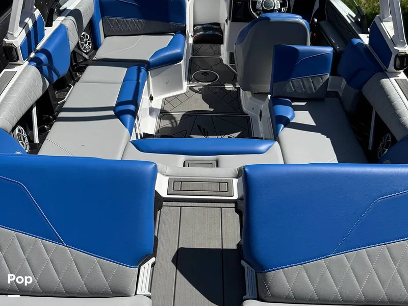 Slide: The Image of Tige z1 2022 - 16206165