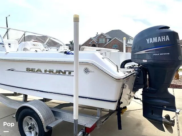 Slide: The Image of Sea Hunt Escape 207 LE 2010 - 16241564