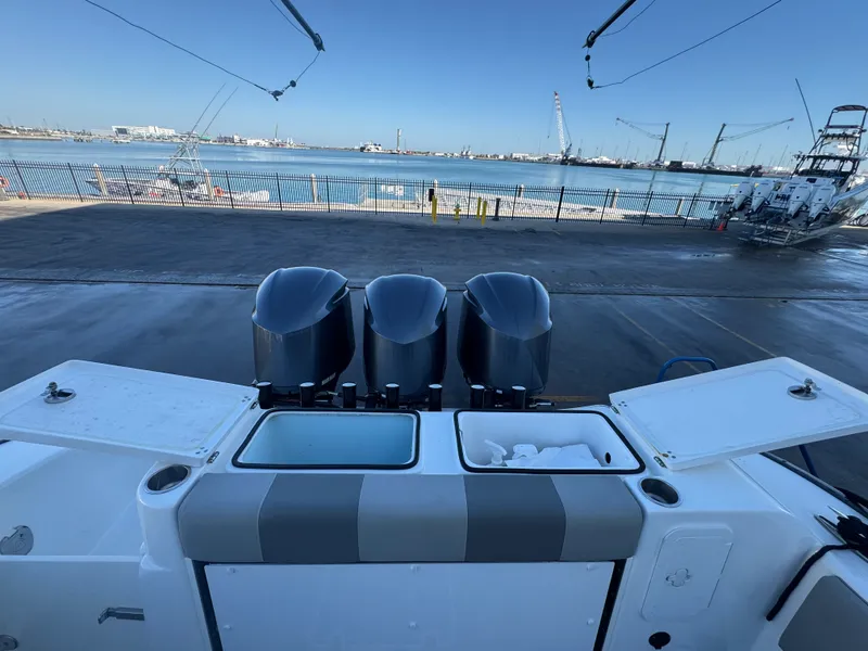 Slide: The Image of Cape Horn Yachts 36 XS 2021 - 11