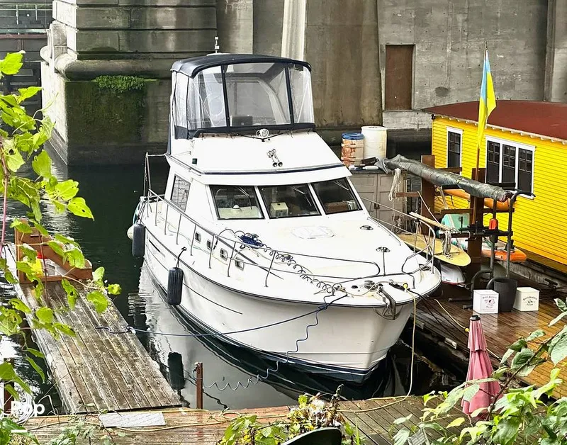 Slide: The Image of Viking Princess 385 1985 - 16192127