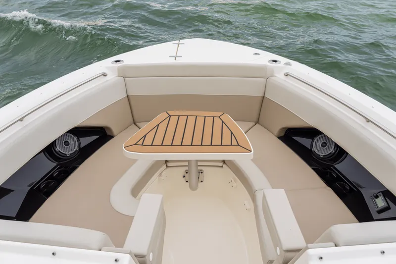 Slide: The Image of Boston Whaler 280 Vantage 2026 - 41