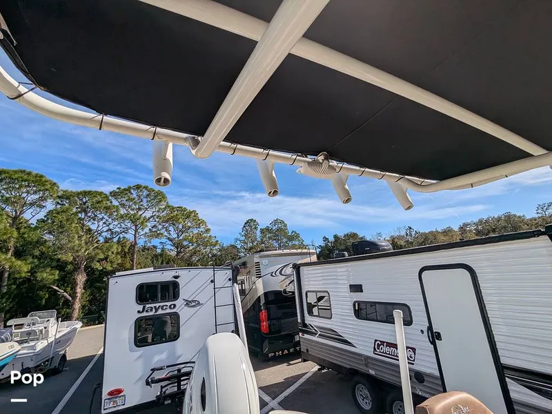 Slide: The Image of Stingray 216CC 2021 - 16190597