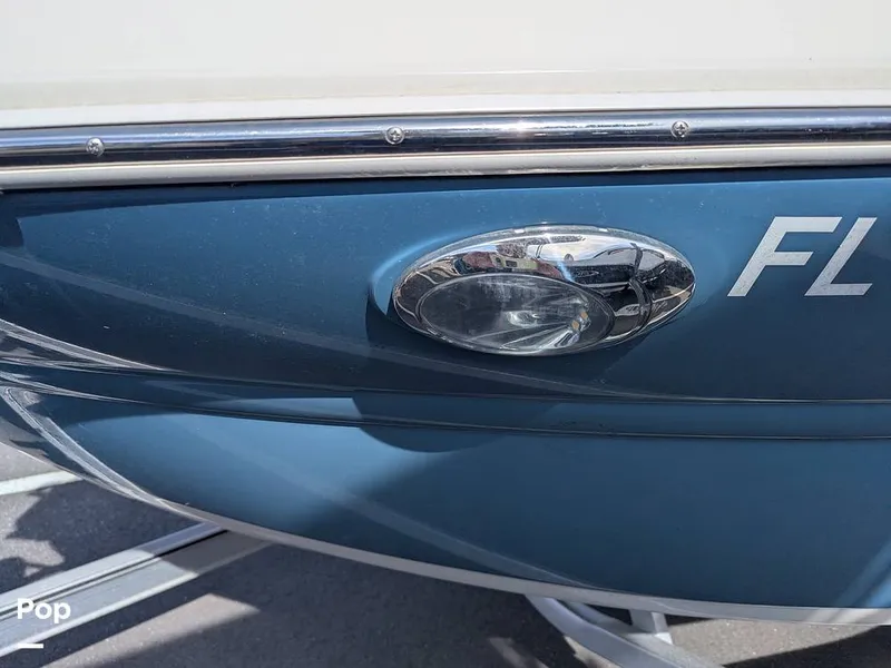 Slide: The Image of Stingray 216CC 2021 - 16190639