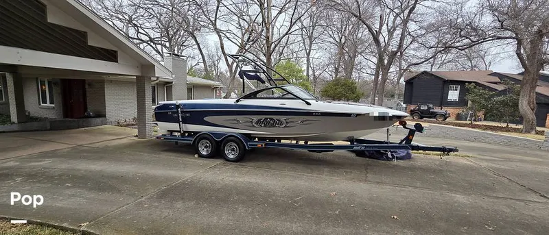 Slide: The Image of Malibu 23 Wakesetter XTI 2004 - 16207547
