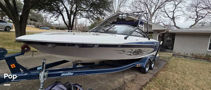 Slide: The Image of Malibu 23 Wakesetter XTI 2004 - 16207453