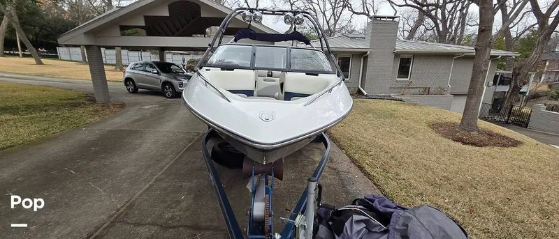 Slide: The Image of Malibu 23 Wakesetter XTI 2004 - 16207454