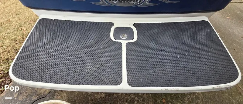 Slide: The Image of Malibu 23 Wakesetter XTI 2004 - 16207473