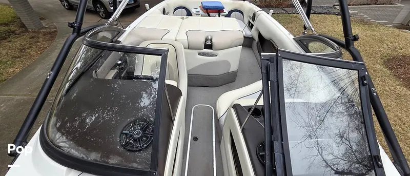 Slide: The Image of Malibu 23 Wakesetter XTI 2004 - 16207536