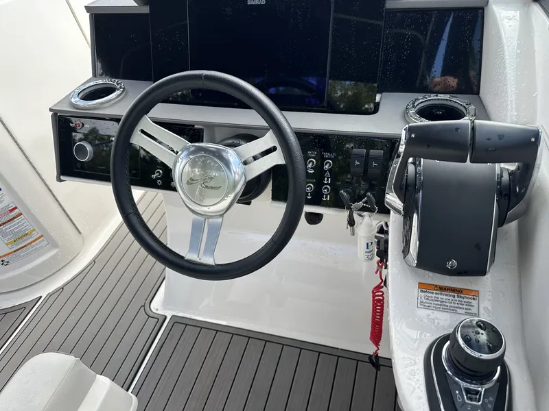 Slide: The Image of Sea Ray 290 SD-OB 2024 - 18