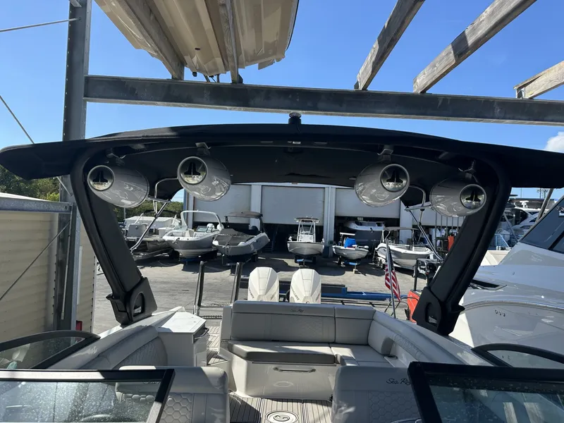 Slide: The Image of Sea Ray 290 SD-OB 2024 - 20