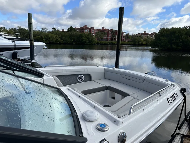 Slide: The Image of Sea Ray 290 SD-OB 2024 - 8