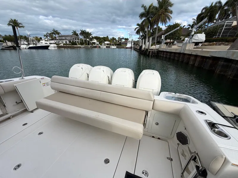 Slide: The Image of Boston Whaler 420 OUTRAGE 2017 - 20