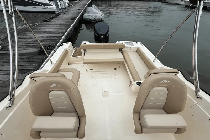 Slide: The Image of Scout 215 Dorado 2024 - 14