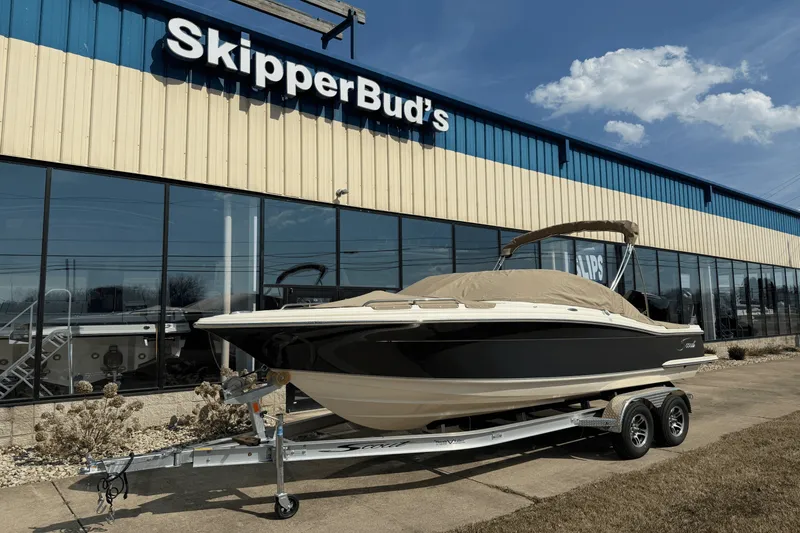 Slide: The Image of Scout 215 Dorado 2024 - 4