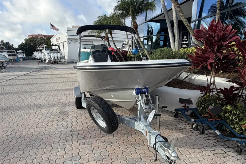 Slide: The Image of Boston Whaler 160 Super Sport 2026 - 2
