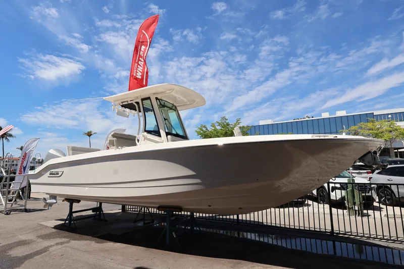 Slide: The Image of Boston Whaler 280 Dauntless 2026 - 2