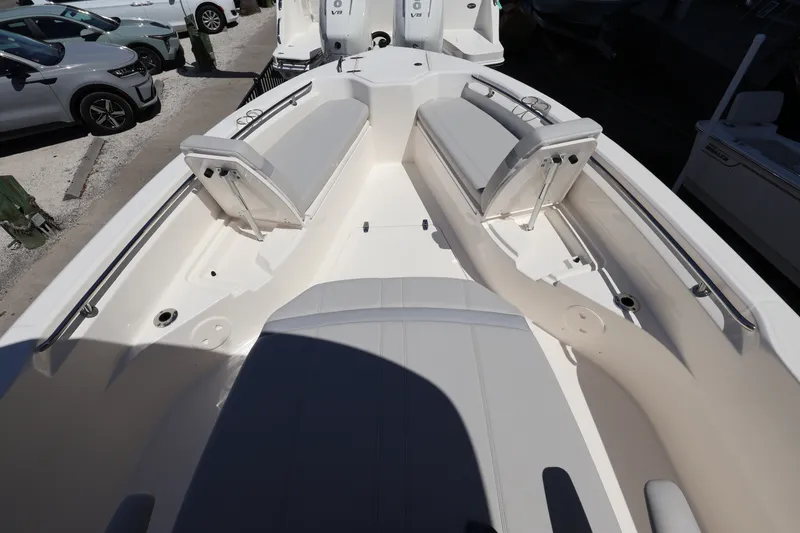 Slide: The Image of Boston Whaler 280 Dauntless 2026 - 25