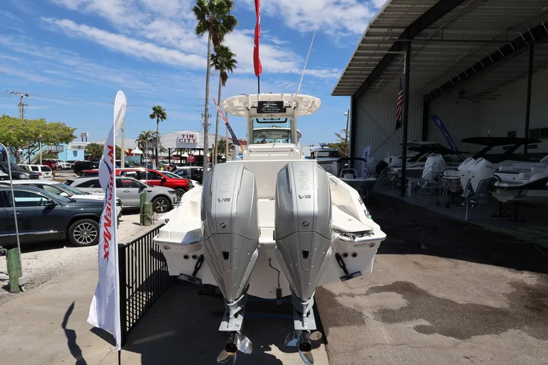 Slide: The Image of Boston Whaler 280 Dauntless 2026 - 4