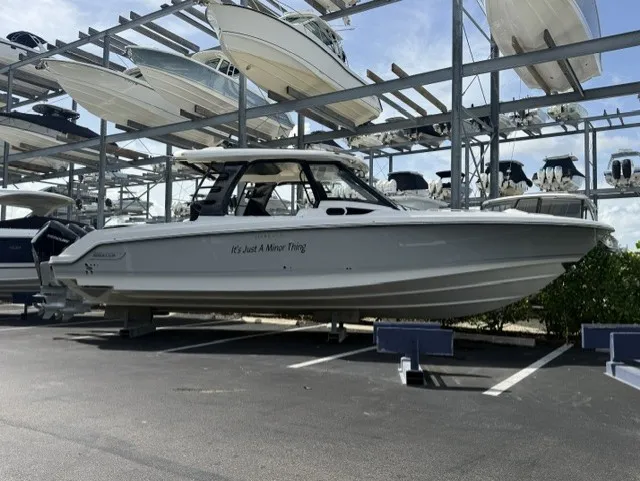 Slide: The Image of Boston Whaler 350 REALM 2023 - 26