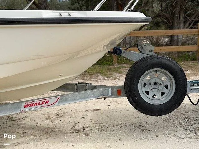 Slide: The Image of Boston Whaler 170 Dauntless 2013 - 16291863