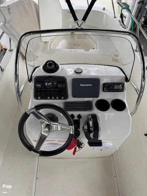 Slide: The Image of Boston Whaler dauntless 170 2013 - 16291866