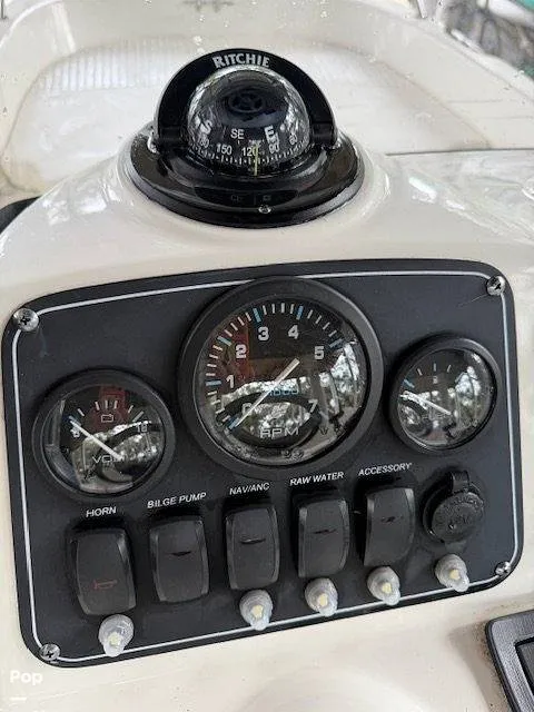 Slide: The Image of Boston Whaler dauntless 170 2013 - 16291867