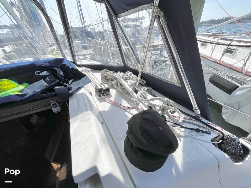 Slide: The Image of Cover - Winch - 16235660