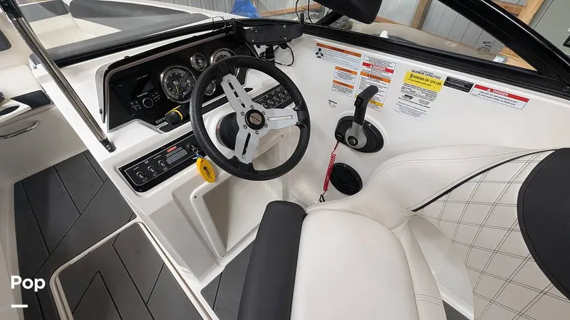 Slide: The Image of Bayliner DX 2050 2022 - 16249013