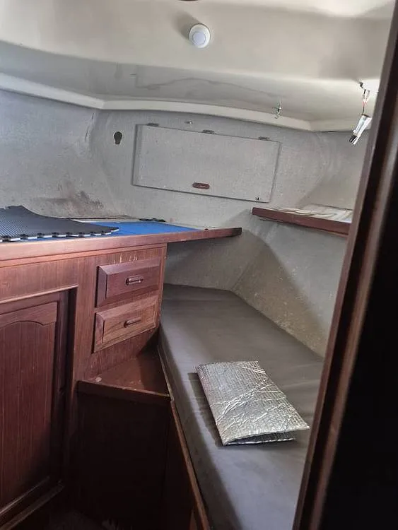 Slide: The Image of BERTH - 16198078