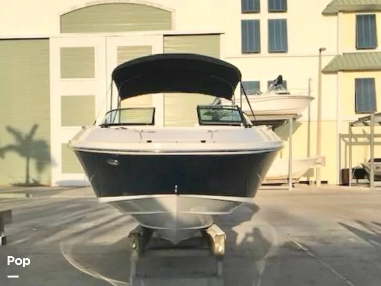 Slide: The Image of Sea Ray 220 Sundeck OB 2015 - 16465393