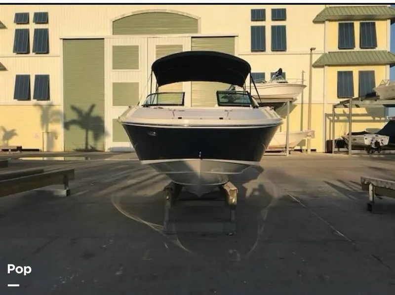 Slide: The Image of Sea Ray Sundeck 220 2015 - 16456538