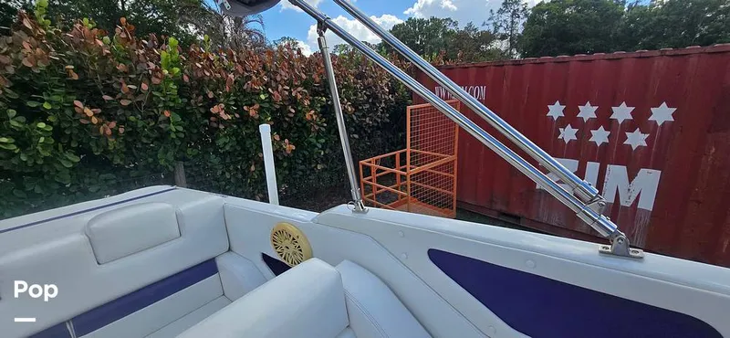 Slide: The Image of Absolute VS 27 2008 - 16227267