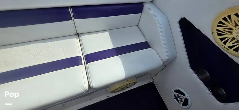 Slide: The Image of Absolute VS 27 2008 - 16227275