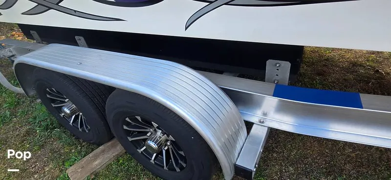 Slide: The Image of Absolute VS 27 2008 - 16227309