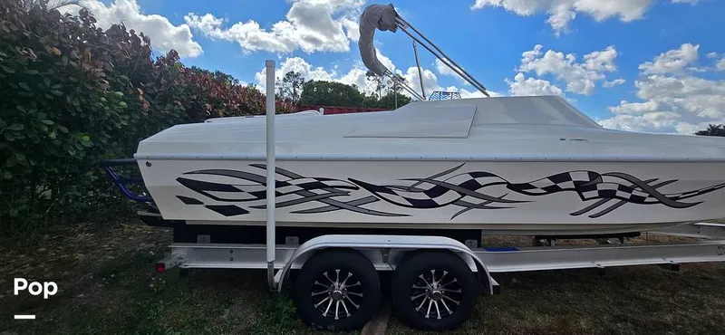 Slide: The Image of Absolute VS 27 2008 - 16227091