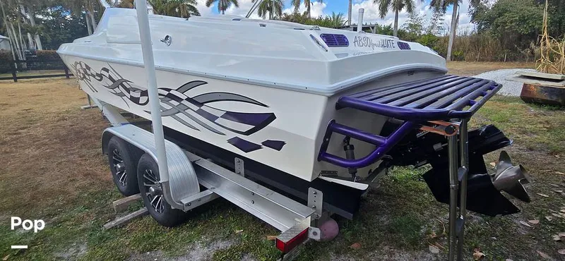 Slide: The Image of Absolute VS 27 2008 - 16227108