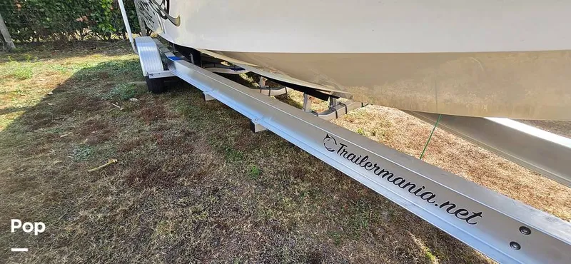 Slide: The Image of Absolute VS 27 2008 - 16227194