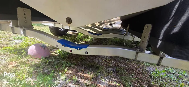 Slide: The Image of Absolute VS 27 2008 - 16227196