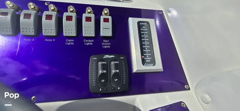 Slide: The Image of Absolute VS 27 2008 - 16227215