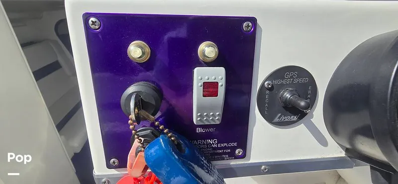 Slide: The Image of Absolute VS 27 2008 - 16227218