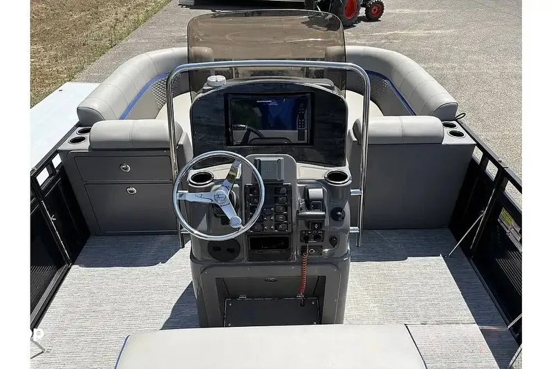 Slide: The Image of Angler 8522 Pro Troll 2023 - 16206307