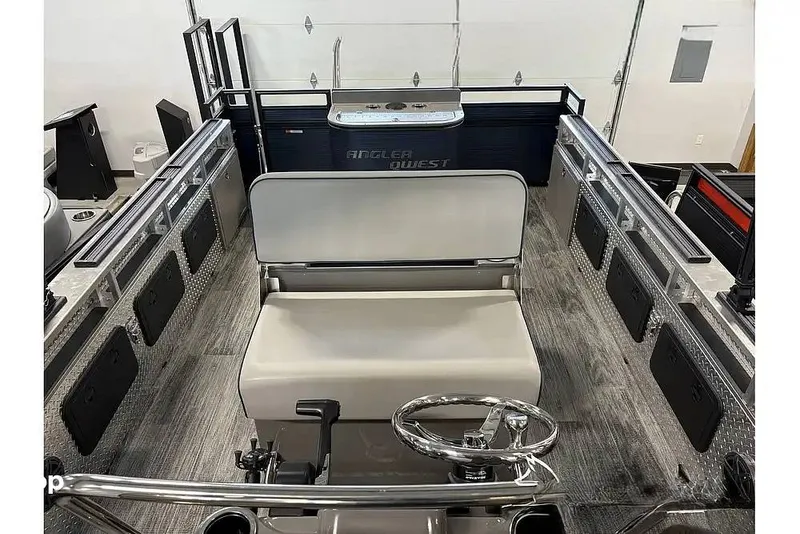 Slide: The Image of Angler 8524 PRO TROLL 2023 - 16206441