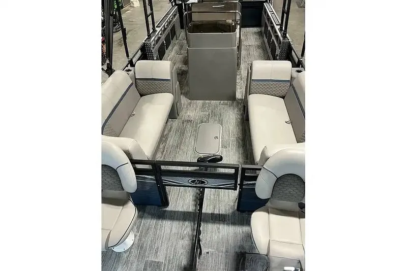 Slide: The Image of Angler 8524 PRO TROLL 2023 - 16206447