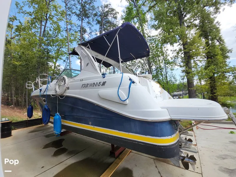 Slide: The Image of Four Winns Vista 328 2004 - 16321791