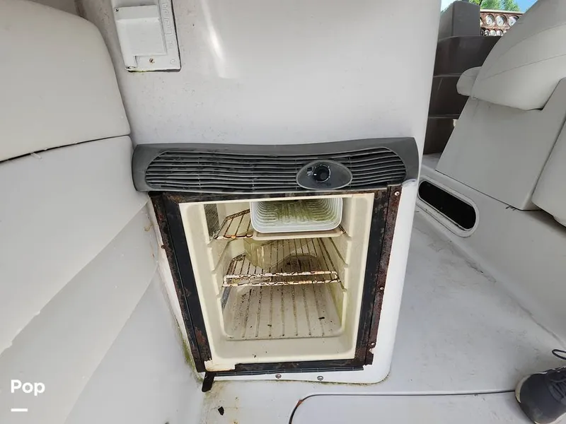 Slide: The Image of Four Winns Vista 328 2004 - 16321801